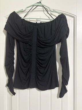 VENUS Black Off-Shoulder Ruched Long-Sleeve Top